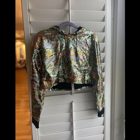 Mistress Rocks 'Gallahad'  Camo Sequin Crop Top - Picture 4 of 5